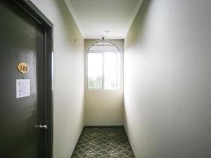 OYO 563 Jockey Lodge Hotel