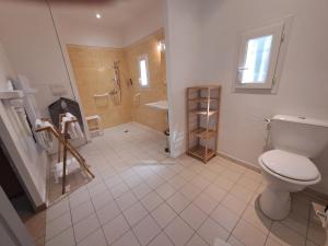 Hotels Logis Hotel Restaurant Le Clos des Capitelles : photos des chambres