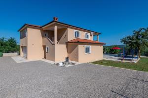 Villa Mia in Labin, a two apartment villa with pool close to the sea