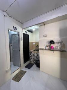 Studio Condominium by Koteniko