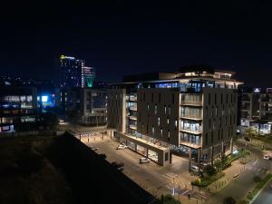 Menlyn Maine Luxury Apartment