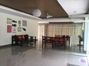 OYO 921 Sorrento Hotel And Resort