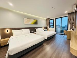 BLUE SKY NOI BAI HOTEL And POOL