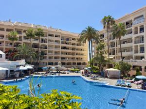 Castle Harbour - Los Cristianos
