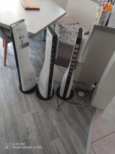 très grand appartement de 90 m2 chez lhabitant avec trois ventilateurs, jusquà 6 personnes