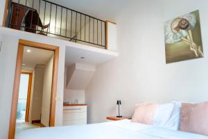 Vomero Duplex Apartment by Wonderful Italy