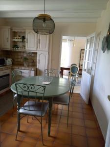 Villas Cosy Pivoine - Magnifique villa sur 3000 m2 arbore avec jacuzzi : photos des chambres