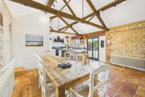 Host & Stay - The Old Foundry