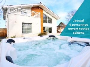 VILLA HELIOSEA, piscine chauffée, jacuzzi, climatisation