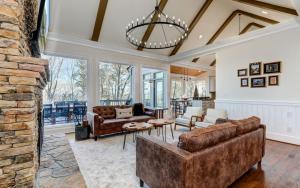 McElroy Manor - Luxury and comfort in Big Canoe