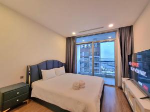 123 Apartment in Vinhomes Central Park - Airport pickup & Tours