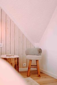 Chambre avec jacuzzi ou Chalets dans les bois