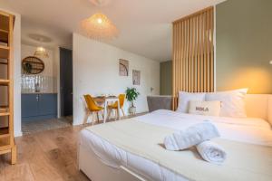 Appartements Studio calme avec parking, proche metro : photos des chambres