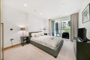 Paddington Ex LUX Flat