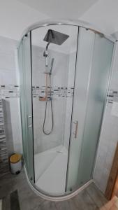 Moderný 3 izbový dom so záhradou a terasou blízko Bratislavy