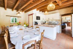 Maisons de vacances La Ferme du Manoir de Kercassier a Guerande, grand gite 15 personnes, tarif tout inclus, site exceptionnel dans grand domaine : photos des chambres