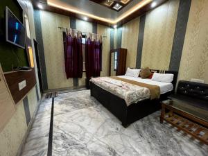 Maruti Nandan Dham Ayodhya