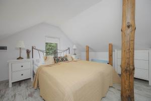 Charming House in the Capital with Two Parking Spaces by Noclegi Renters