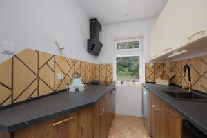 Charming House in the Capital with Two Parking Spaces by Noclegi Renters