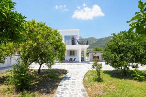 Villa Demetrious