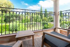 Exceptional 1-Bedroom Apartment 300m from Garoupe Beach Cap d’Antibes