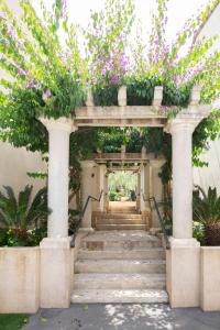 Exceptional 1-Bedroom Apartment 300m from Garoupe Beach Cap d’Antibes