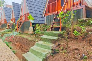 Valley Ciater Subang Mitra RedDoorz