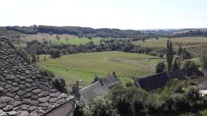 La Maison en Cézallier - Purple