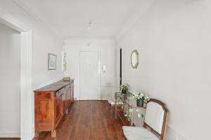 Appartements T3 charmant 7min Arc de triomphe : photos des chambres