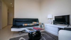 Seaside House in Estreito