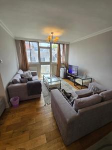 Estatesmen Selfridges Oxford Street Apartment