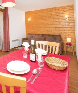 Hameau 8 301 - SPA & PISCINE studio 2 pers