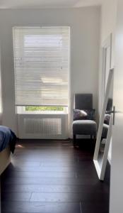 Bright, Spacious, Charming & Fully Equipped Victorian Flat in Quiet Brixton