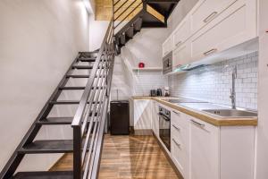 Charming, Modern duplex in city center JMBA1-1