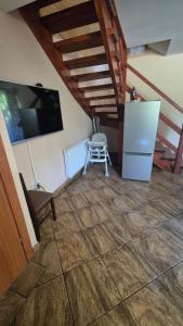 Dworek na skraju lasu