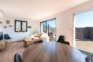 Maisons de vacances Parauri - Piscine Privee et Chauffee : photos des chambres