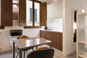 Deluxe Pitti Suites by MMega