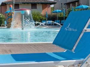 Cosy Apartment in Lido delle Nazioni with Pool