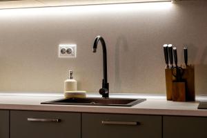 Rosehomes Apartment Maestra Complex FREE PARKING