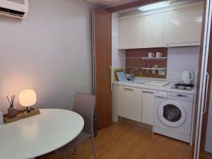 4-3025 #GangnamStation, 5mins #K-Pop #Yeoksam, 3mins #Neflix #K-food #Seoul