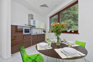 Two-level Modern Apartment with Spacious Terrace - Ideal Place for the Holiday by Noclegi Renters