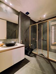 Villa Takiana - 4BHK pvt pool, Gym, 5mins to beach