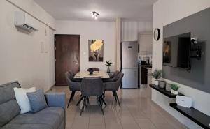 Lamas Residence