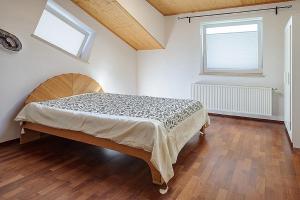 Luxury loft near the lake, university