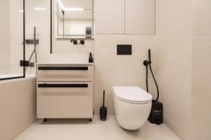 Bulvar & Parking by Alqueen Apartments