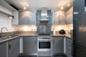 Modern 2 Bedroom Flat in Shoreditch
