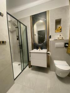 Apartment and rooms EL