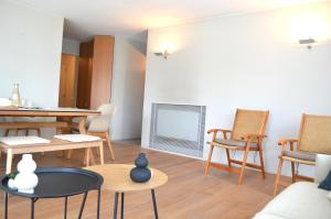 Lichtrijk hoekappartement met 3 slaapkamers op wandelafstand van strand en winkels