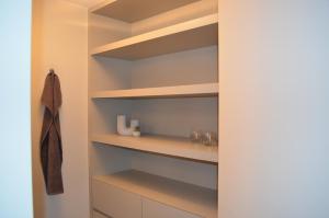 Lichtrijk hoekappartement met 3 slaapkamers op wandelafstand van strand en winkels