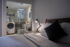 Fusion Apartment 2BR-Hoan Kiem Lake-Bright-Kitchen-Wash-Lift, Self checkin